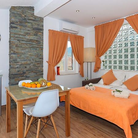 Apartments Ena&Toni Kaštela Εξωτερικό φωτογραφία